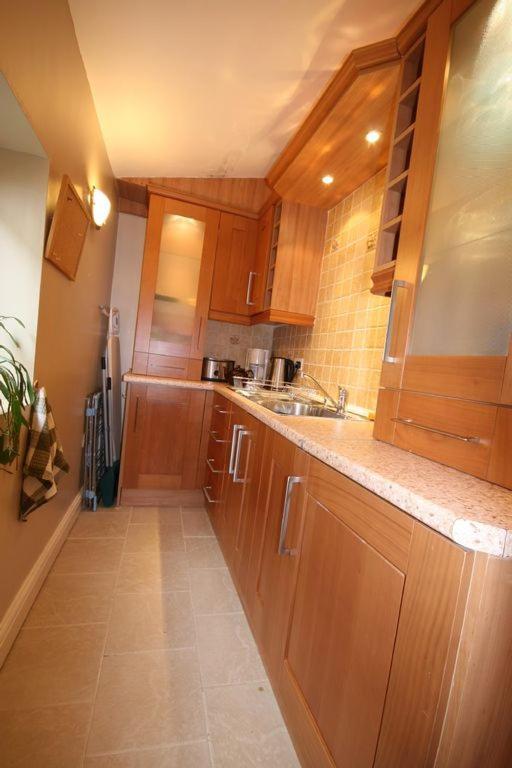 Grockle Nook Holiday Apartment Бриксем Экстерьер фото